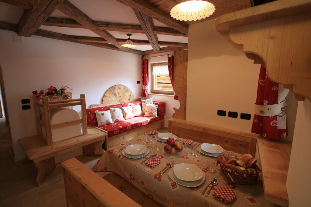 Chalet Pian Campitello di Fassa Rom bilde